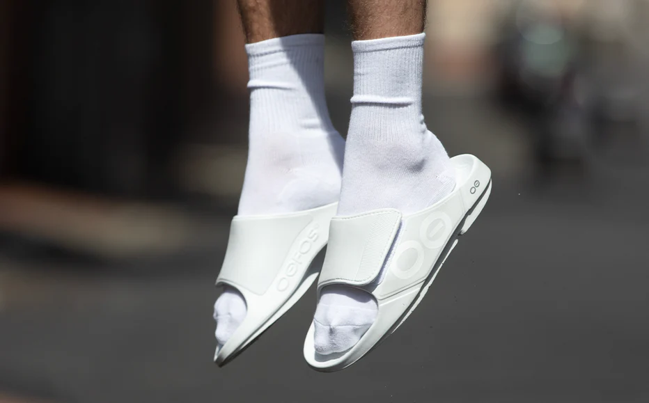Men's OOahh Sport Flex Slide - White - Image 4