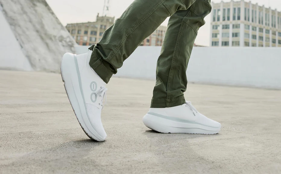Men's OOmy Stride Shoe - White/White - Image 3