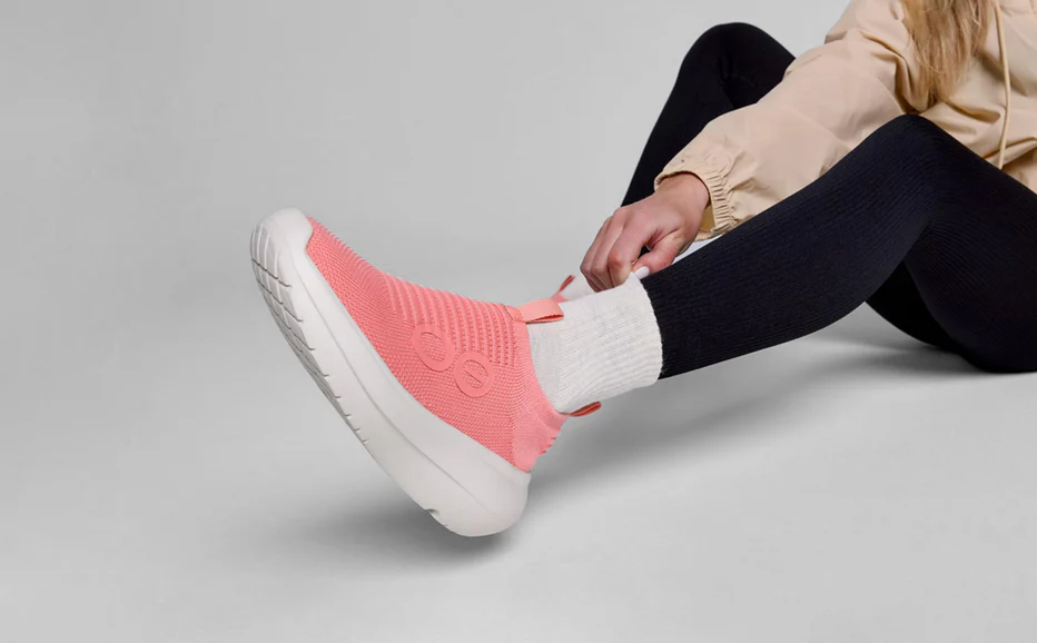 Women's OOmy Zen - Coral - Image 5